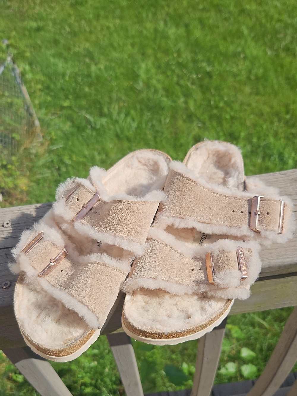 Birkenstock Arizona Shearling Sandals – Size 39 | Suede & Rose Gold Buckles - Picture 2 of 8